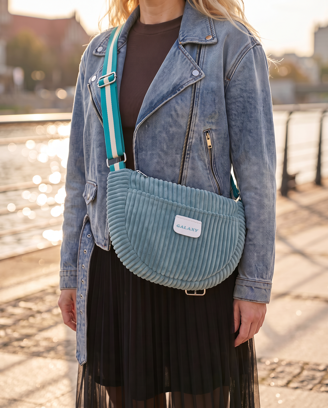 Galaxy Crossbody Bag · 11